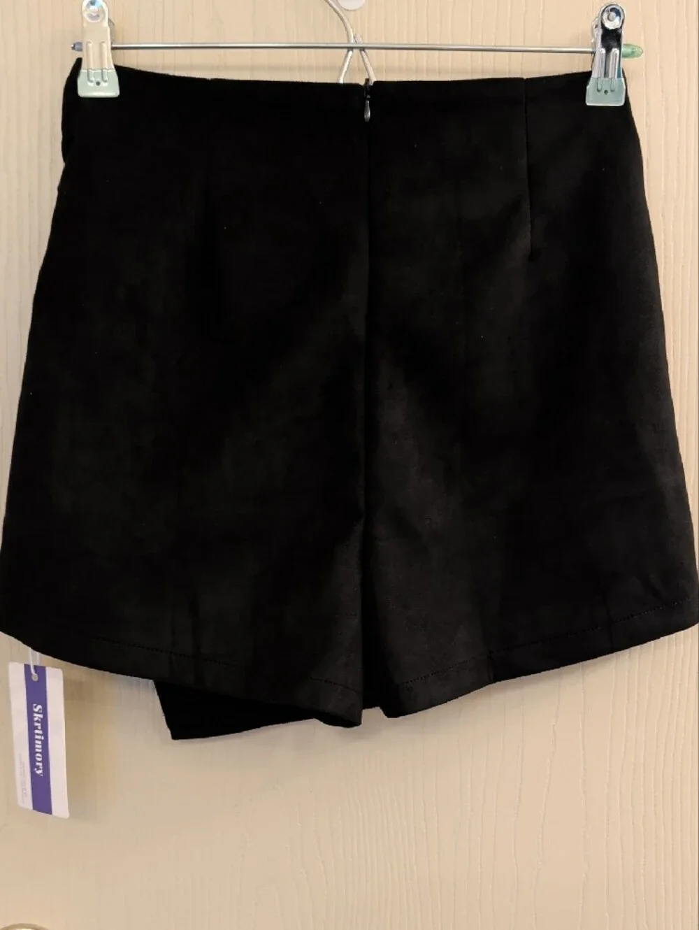 NWT Skrtimory Black Faux Suede Twist Front Mini Short Size Small S